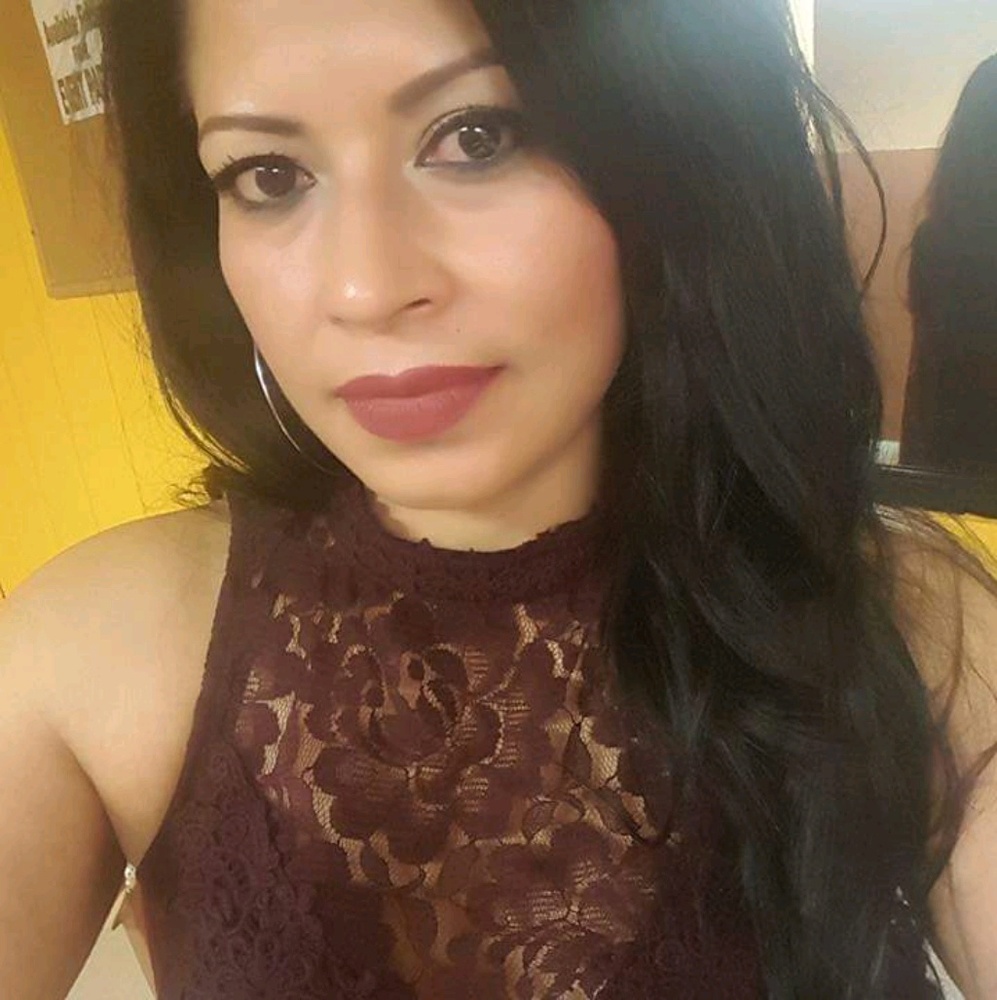 Meet your Posher, Yolanda